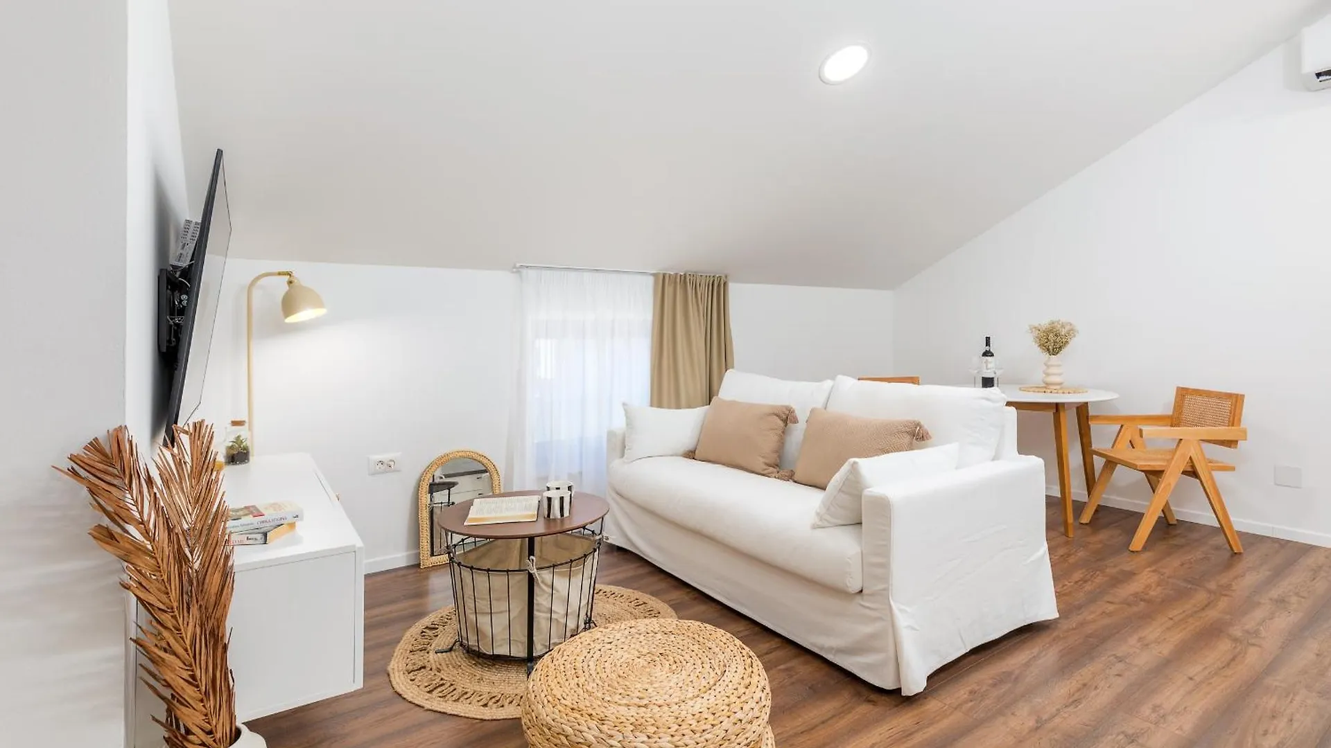 Travel Station Apartment Pula