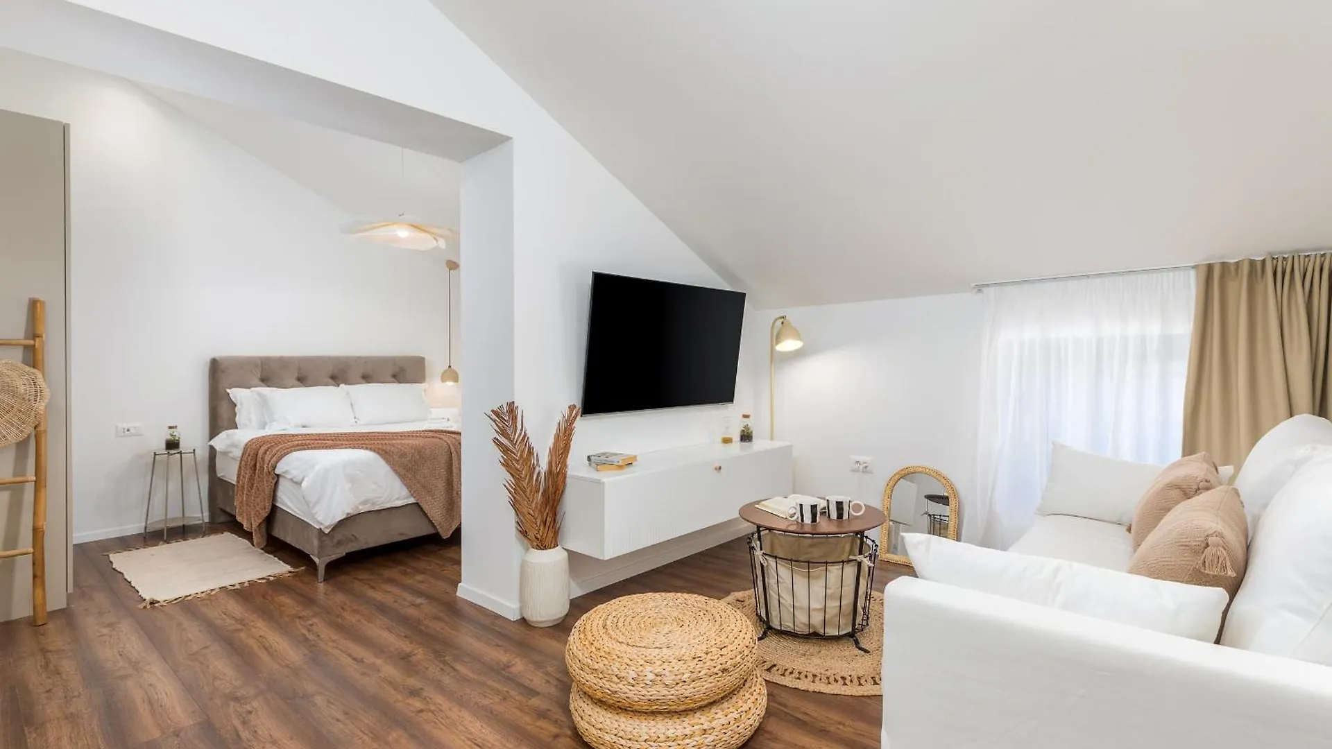 Travel Station Apartment Pula Croatia