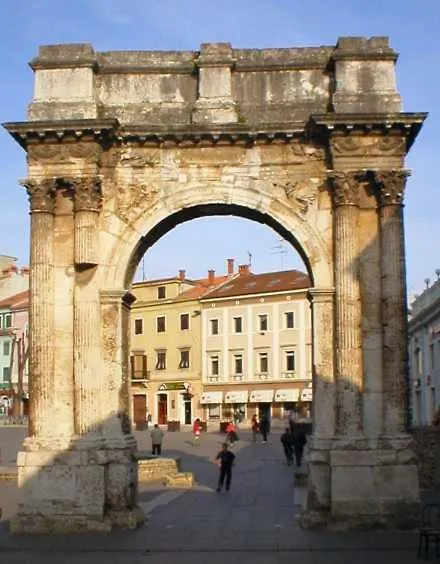 Travel Station Apartment Pula