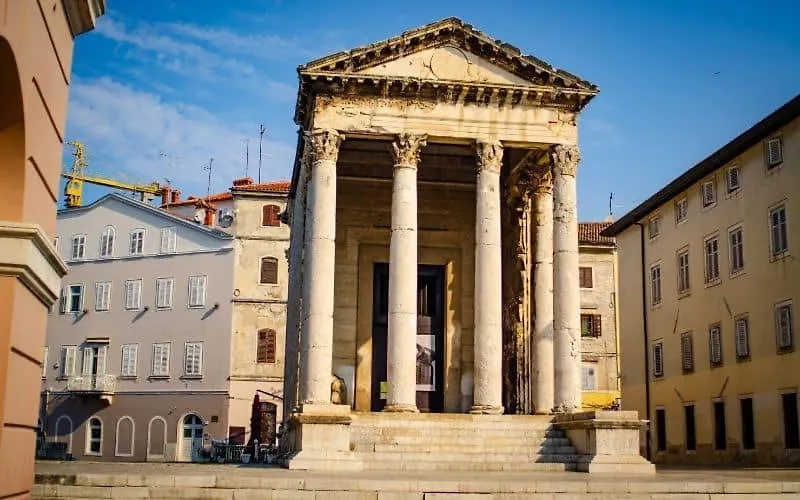 Travel Station Apartment Pula Croatia